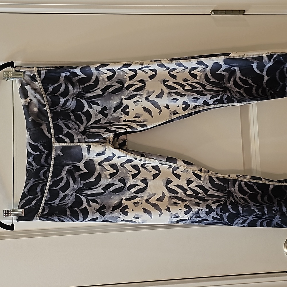 lululemon athletica Black and White Patterned Leggings